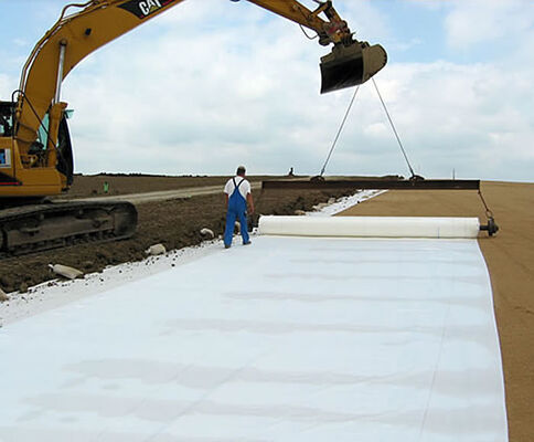 100% PP Woven Geotextile Price Per M2 Rolls for Road Stability and Saperation